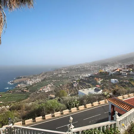 Casa Paseo Mirabal * San Pedro de Daute