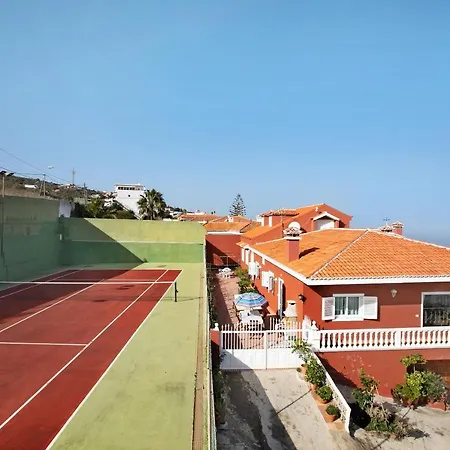 Casa Paseo Mirabal Σαλέ *